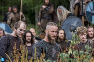 Vikings-Episode 2.03 - Treachery (2)_595_slogo